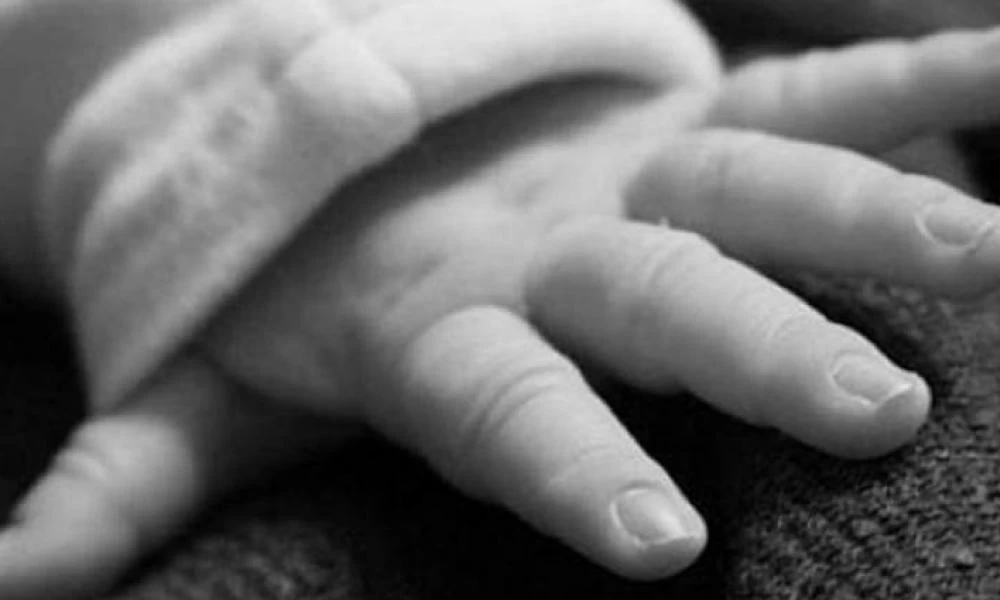 Βρετανία: Έμεινε έξι ημέρες χωρίς νερό και φαγητό 20μηνών κοριτσάκι